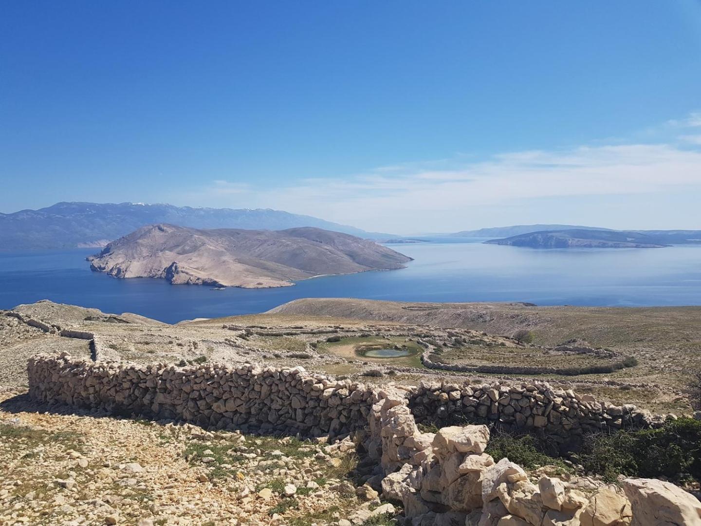 Apartments Bugi Baška Екстериор снимка
