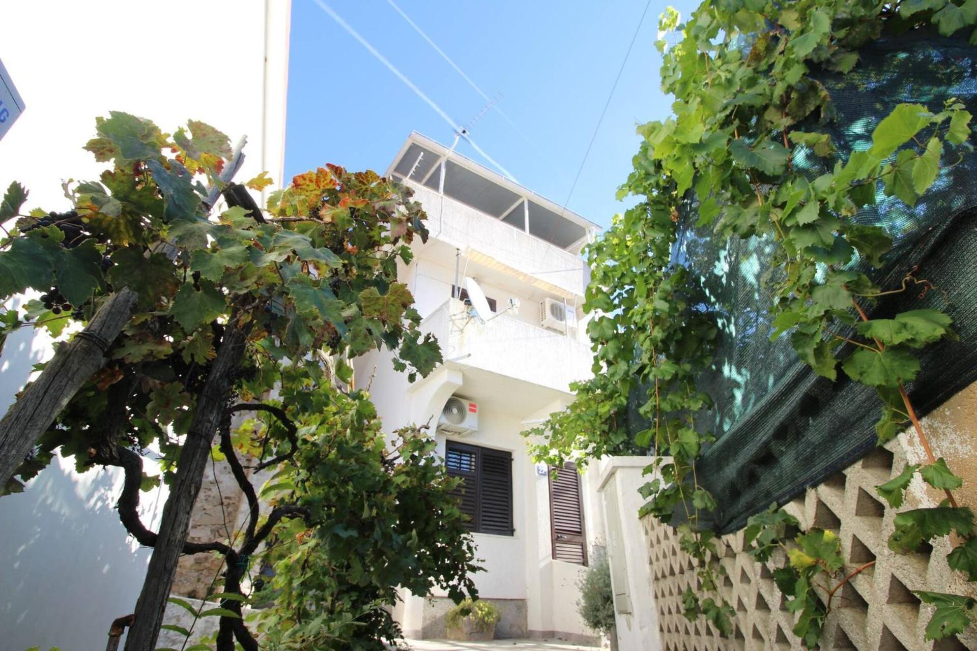 Apartments Bugi Baška Екстериор снимка